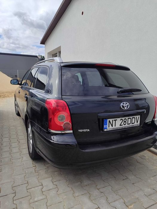Autoturism Toyota Avensis anul 2007, motor 2.0 D4-d