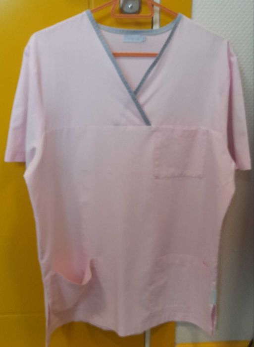 Медицински екипи и туники