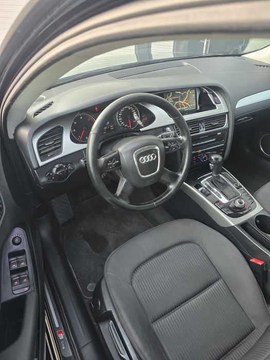 Audi A4 B8 S-Line 2.0 TDI Automat/Euro5/Navi/Bi-Xenon