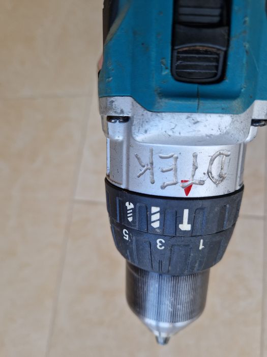 Makita  DDF 481 - masina de gaurit si insurubat