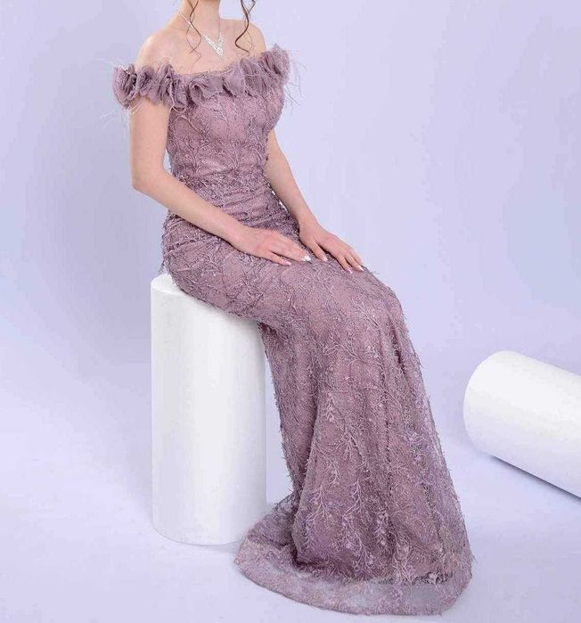 Официална рокля за абитуриентски бал