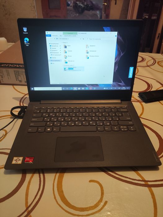Lenovo. Lenovo v14-ADA