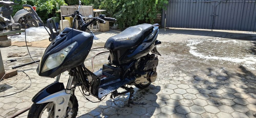 Продам скутер 150 куб
