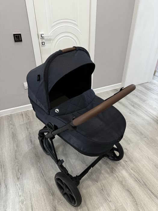 Коляска Easywalker Harvey3 premium в синем цвете