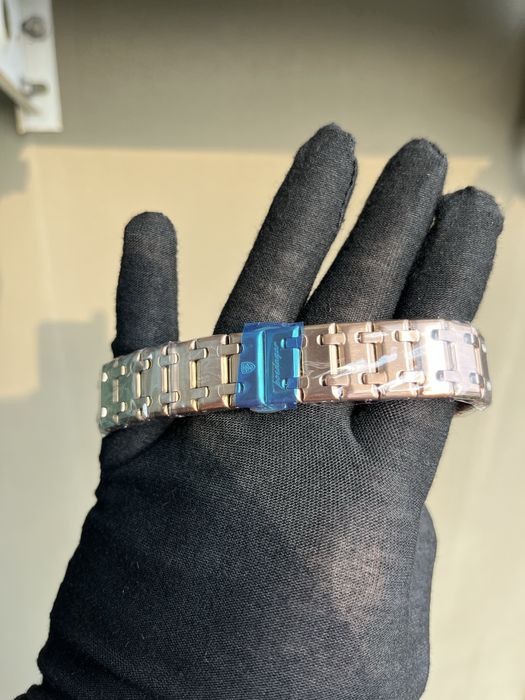 Часовник poedegar НАМАЛЕН!