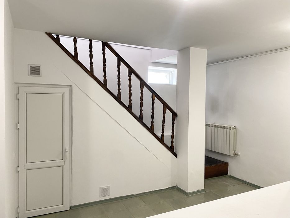 Продается 6 комнатный дом