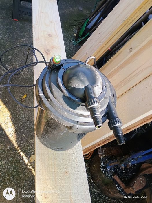 Filtru iaz sub presiune cu lampa UVC