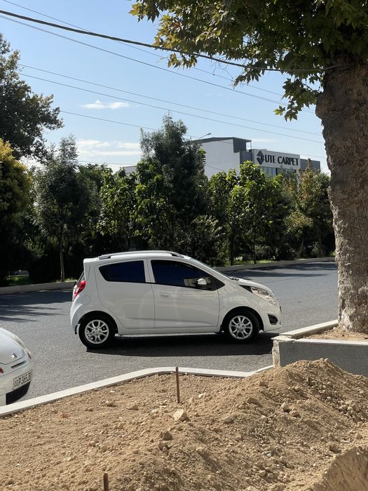 Spark A/T 4 full Naxt ga sotiladi !