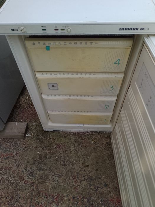 Фризер Либхер.Liebherr