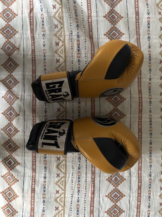 Боксерские перчатки GRANT