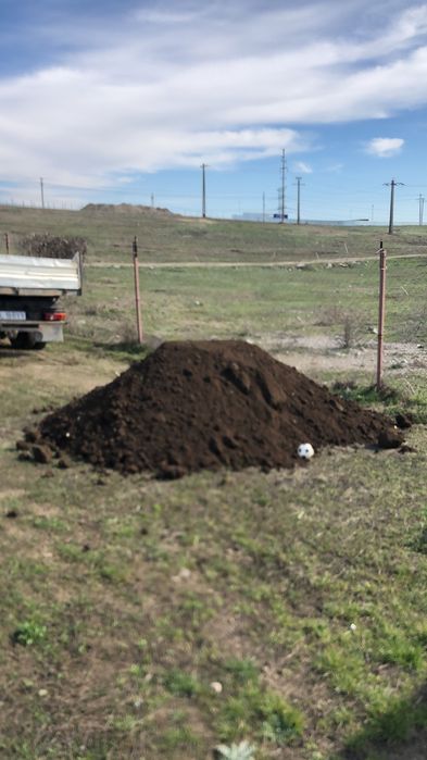 ***Transport pământ negru-galben***