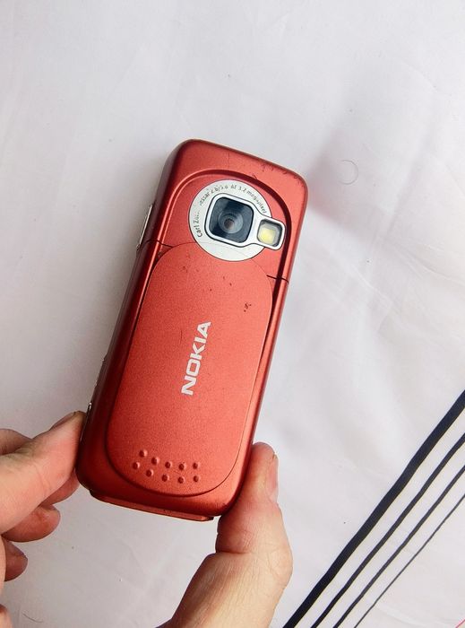 Nokia N73 cu accesorii originale ( liber de rețea)