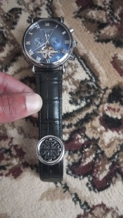 Часы в отличном состоянии