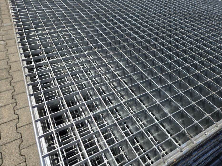Grătare zincate grilaje rigole pardoseli industriale