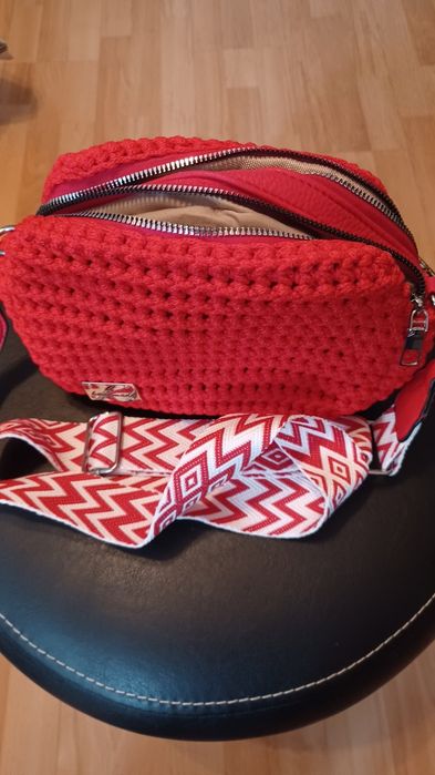 Ръчно плетени чанти и портфейли