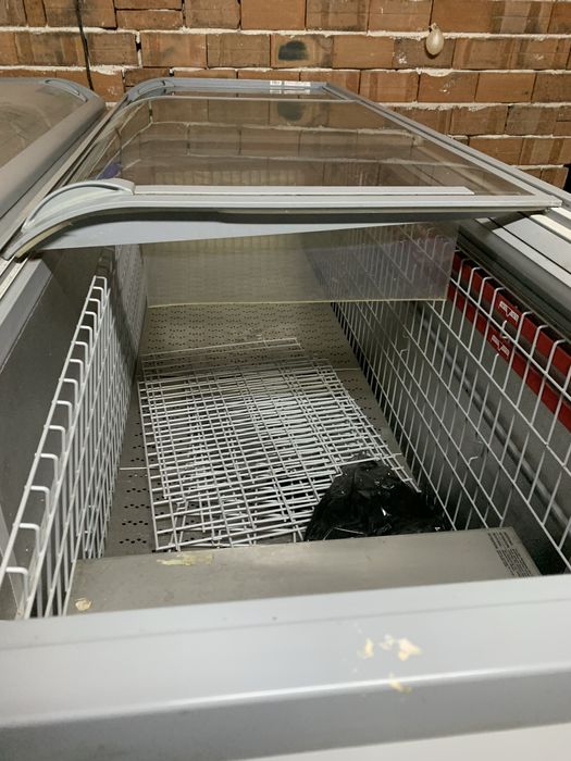 Хладилна Витрина Плюсова AHT PARIS 210(S)