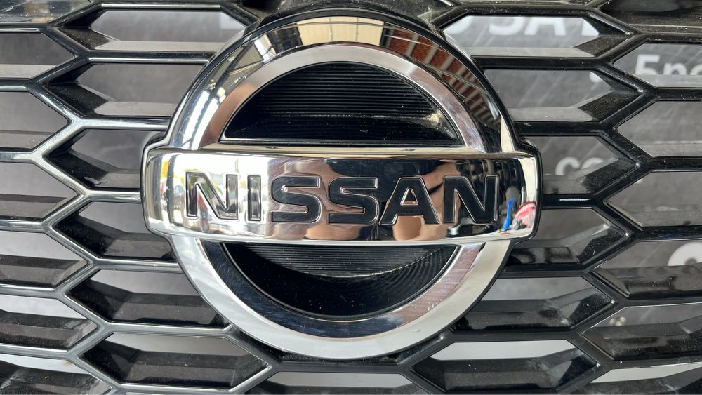 2 броя предна решетка/маска Nissan Juke 2 (2019-2023)