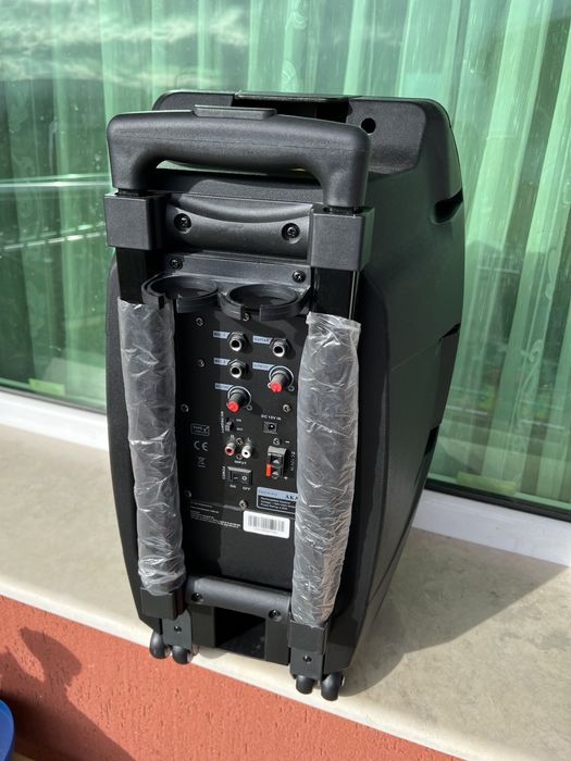 Преносима тонколона Akai SS023A-X10, Черна