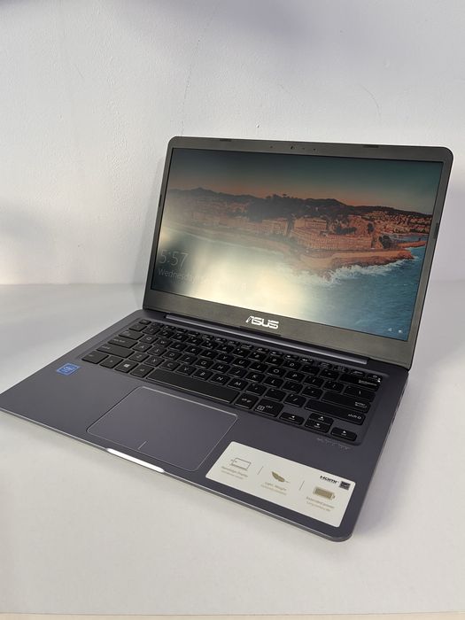 Laptop ASUS E406N