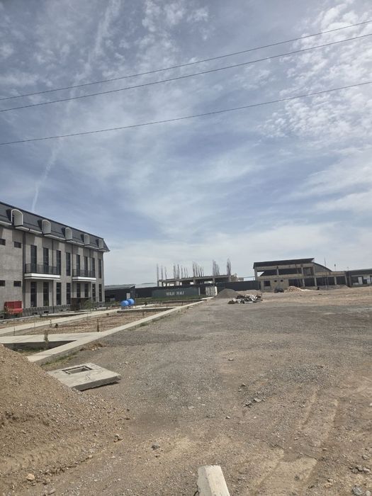 Zarafshon shahrida yer sotiladi