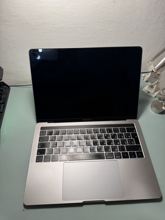 Macbook Pro 13 (2018)