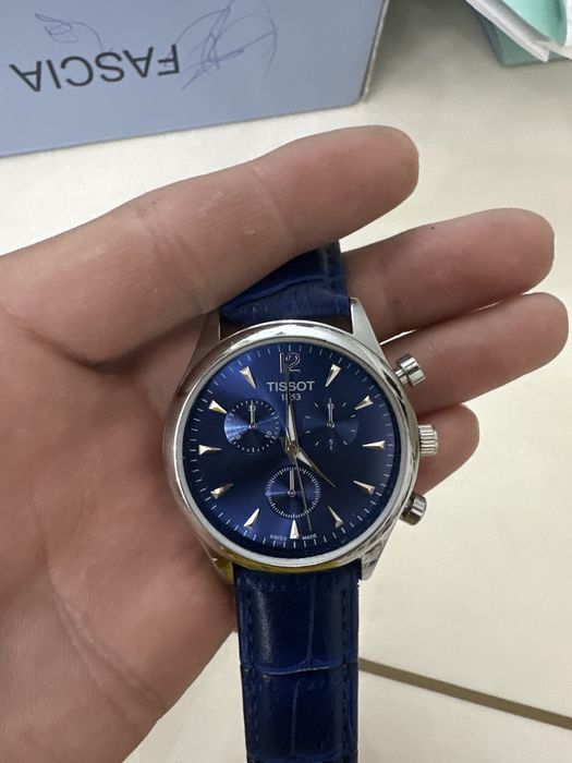 часы тиссот  темно синий