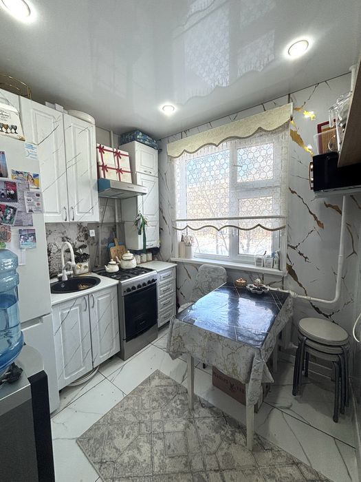 Продается 3х ком Школьник 2/5