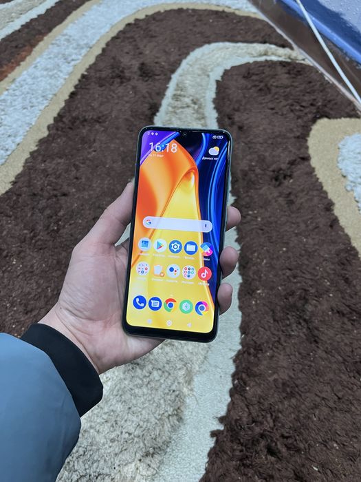 POCO C40 6/64gb ideal