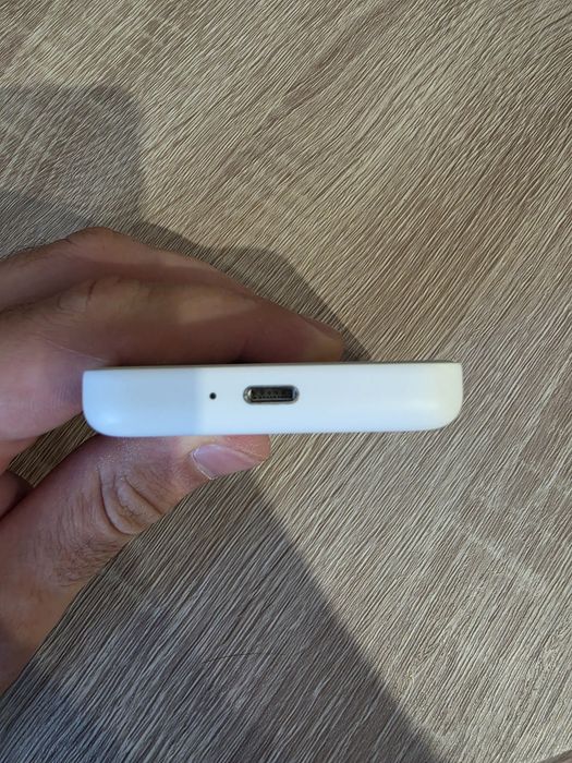 Apple Magsafe Battery Pack Lightning