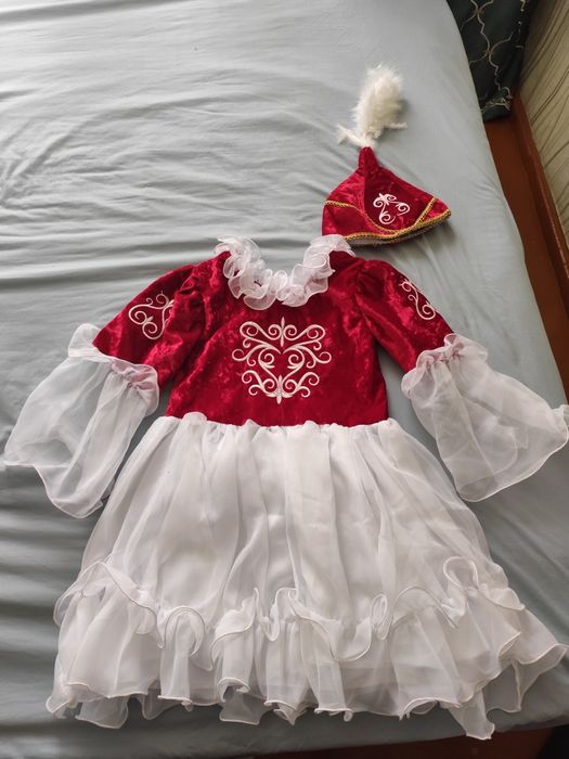 Продам платье новое