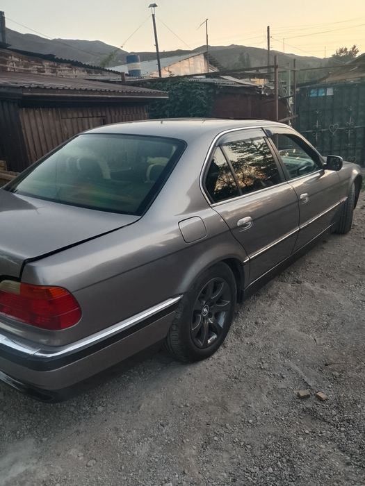 Продам БМВ е38 автомат