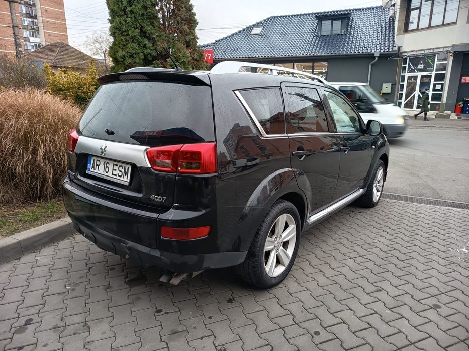 Peugeot 4007 4×4 pachet crom full.7.locurii