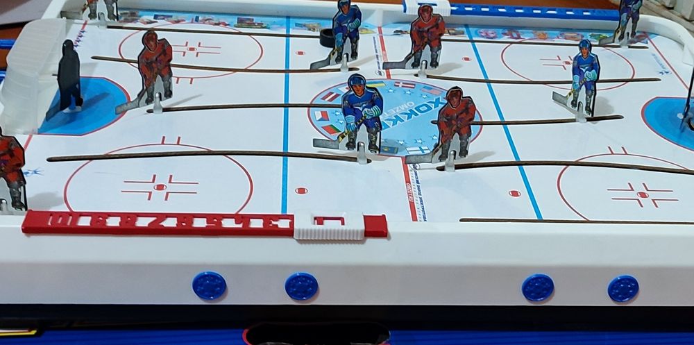 Настольный хоккей