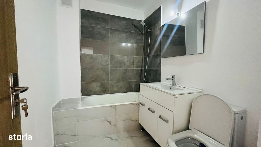 Apartament De Vanzare In Sebes, 4 Camere, Zona Centrala. Comision 0