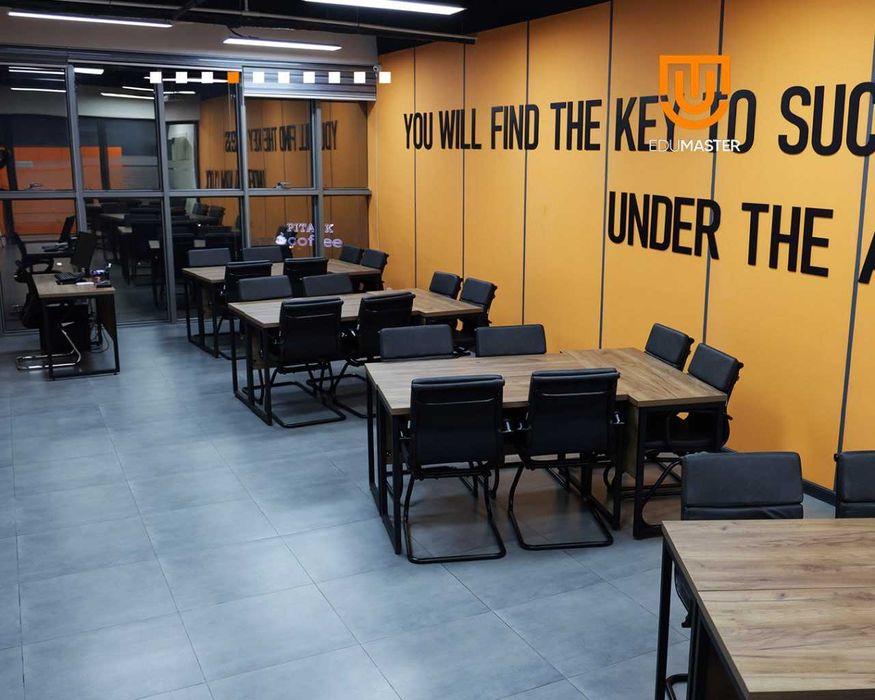 Class Room — компактный и удобный зал для занятий и встреч