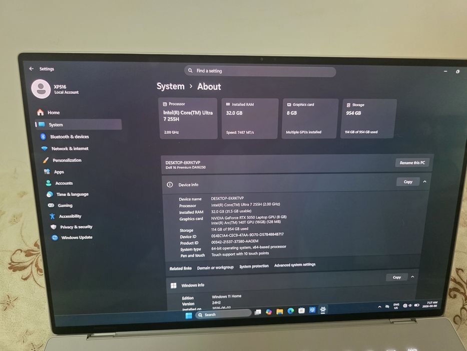 Dell 16 Premium, 2025