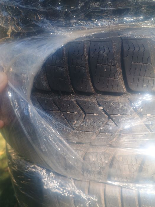 Vând anvelope auto și moto