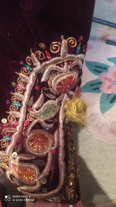 Халаты расшитые золотыми нитями ,ручная работа