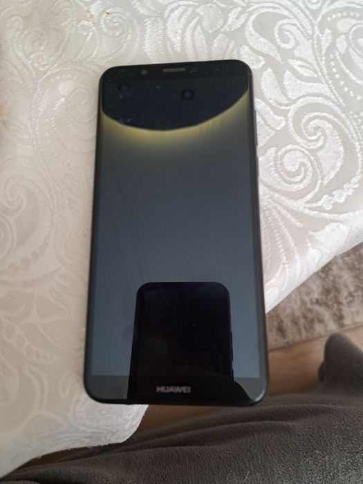 Продавам HUAWEI Y7 Prime
