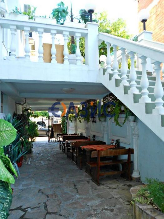 Спешно!!!Семеен хотел в гр. Приморско, 5 етажа, РЗП 780 м2, 26613082