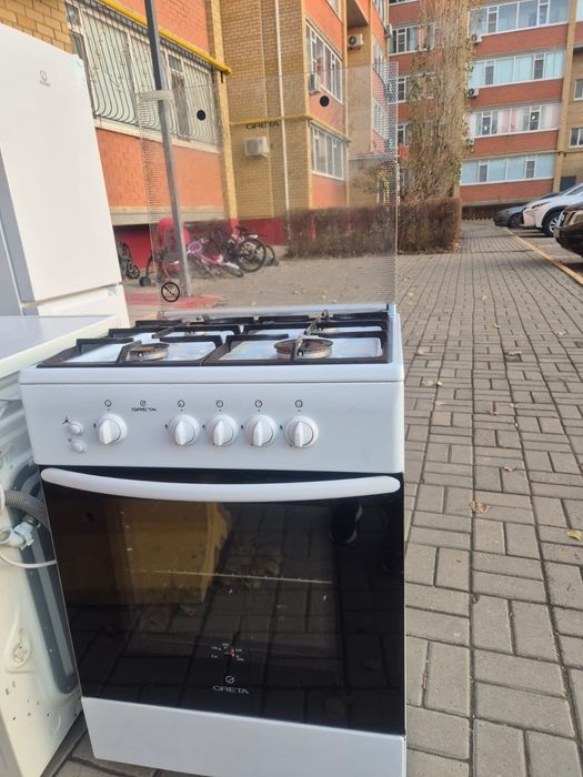 Газ плита с духовкой