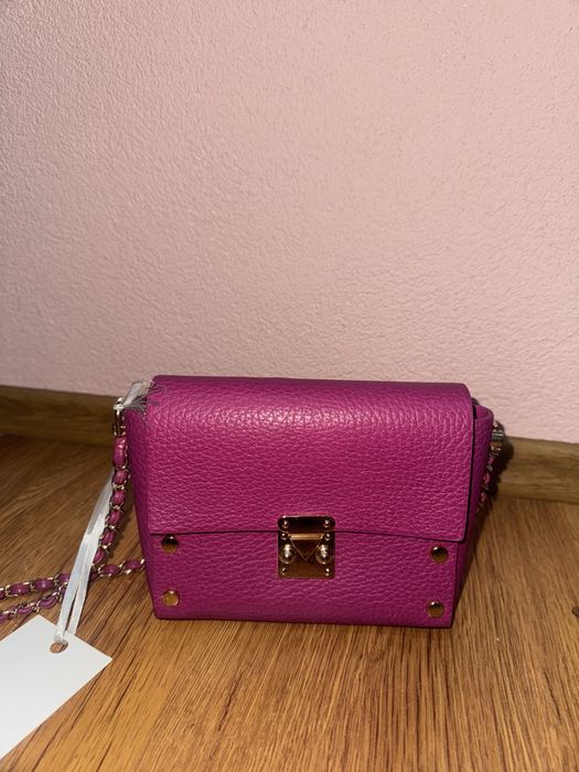 Чисто нова.Дамска чанта за през рамо