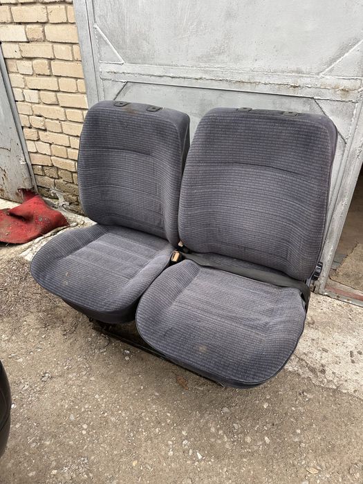 Продам Сиденье 2 шт