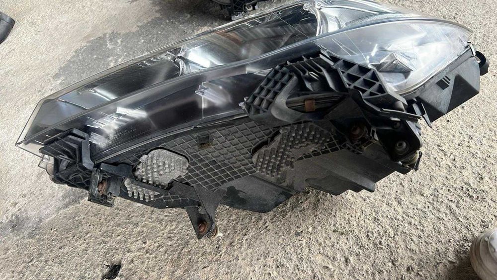 Far stanga dreapta BMW X5 F15 3.0 D N57D30A si alte piese