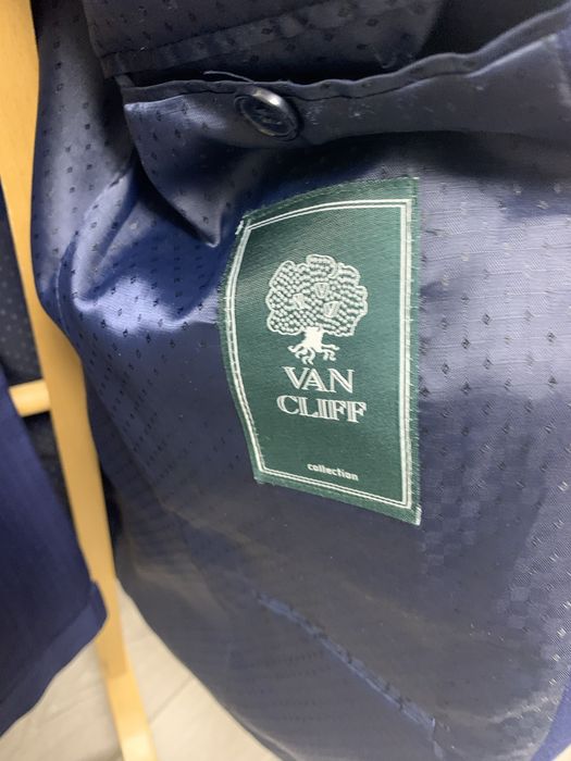 Костюмы мужские размер 46