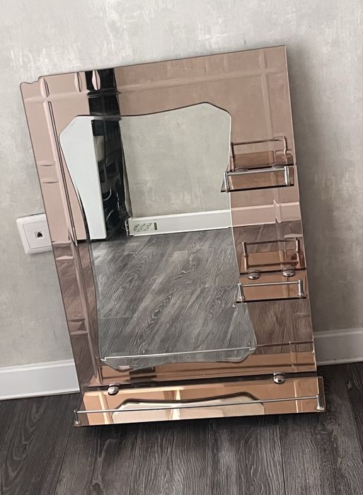 Продам Раковина с зеркалом