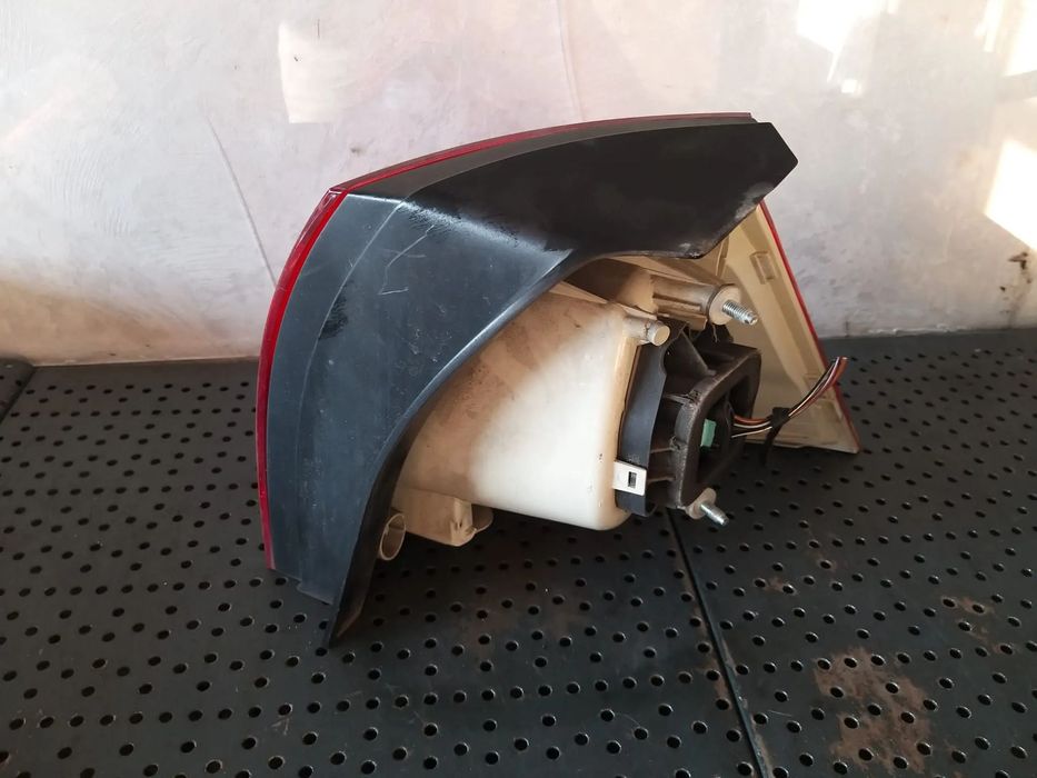 Stop tripla lampa stanga aripa vw golf 5 1k 1k6945257