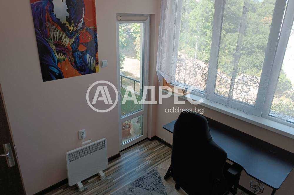 Продава се Многостаен апартамент в Разград, Център - 127 кв.м за 1233 €/кв.м - Снимка #8
