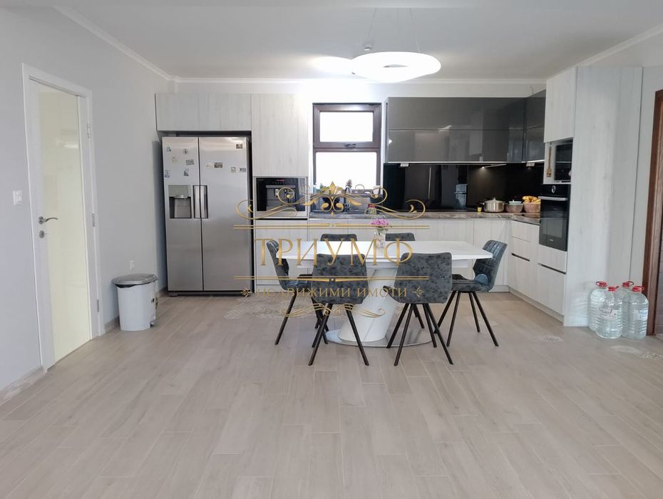 Продава се Къща в Варна, м-т Ментешето - 180 кв.м за 2550 €/кв.м - Снимка #2