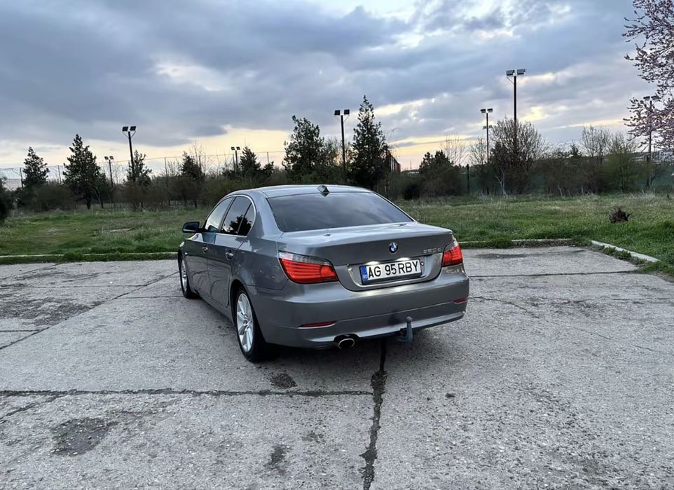 BMW 5 Series 2010 — imagine 3